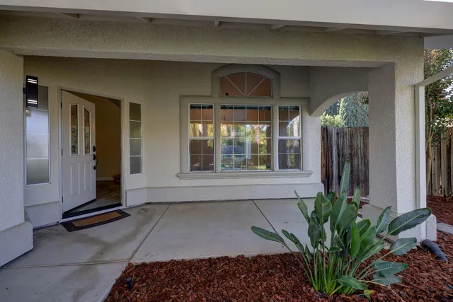 $999,999 | 8752 Winding Way, Fair Oaks, CA 95628