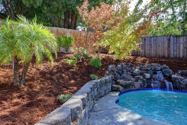 $999,999 | 8752 Winding Way, Fair Oaks, CA 95628