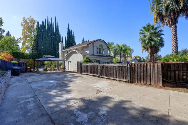 $999,999 | 8752 Winding Way, Fair Oaks, CA 95628