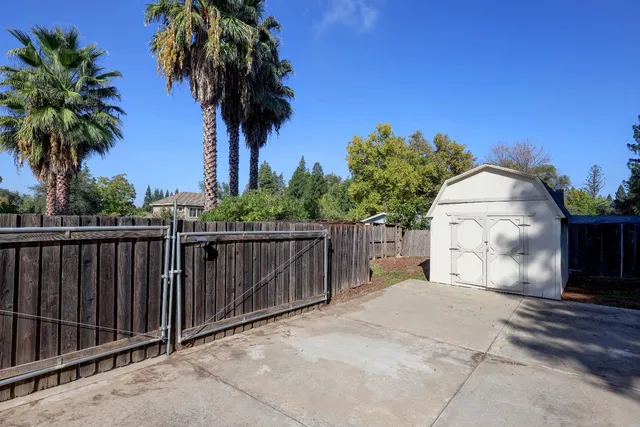 $999,999 | 8752 Winding Way, Fair Oaks, CA 95628