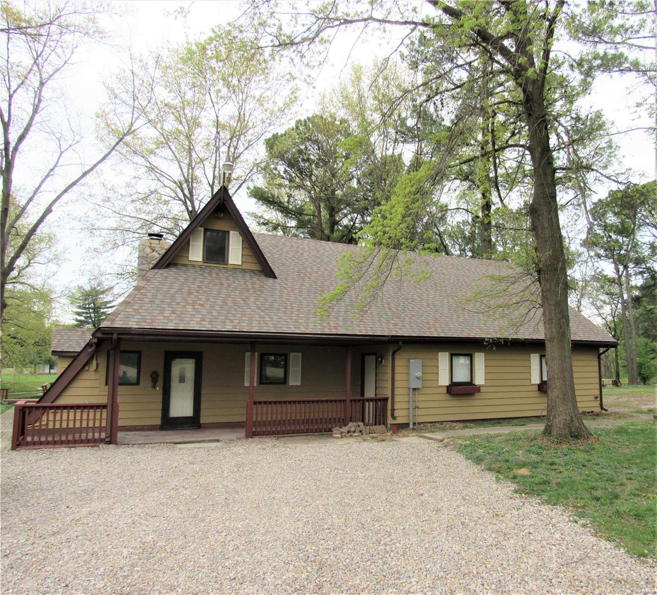 2401 Airport Road Godfrey, IL 62035 - Photo 1 of 26 Gallery Image 1