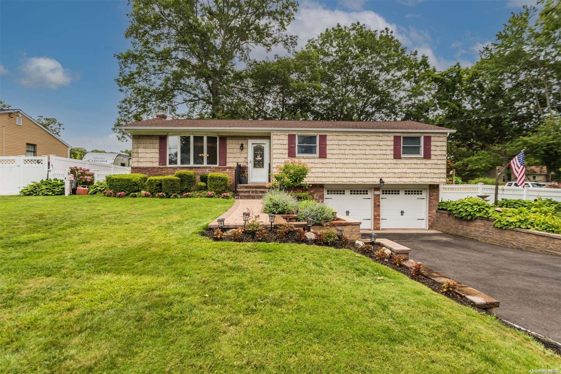 71 Brunswick Road Ronkonkoma, NY 11779 - Photo 1 of 1 Gallery Image 1