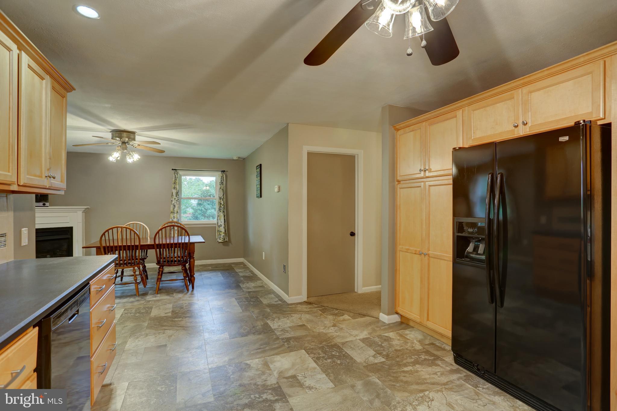 201 Bomberger Road Akron, PA 17501 - Photo 14 of 38