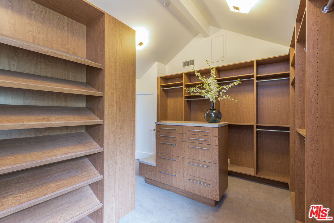 28929 Wight Road Malibu, CA 90265 - Photo 13 of 22