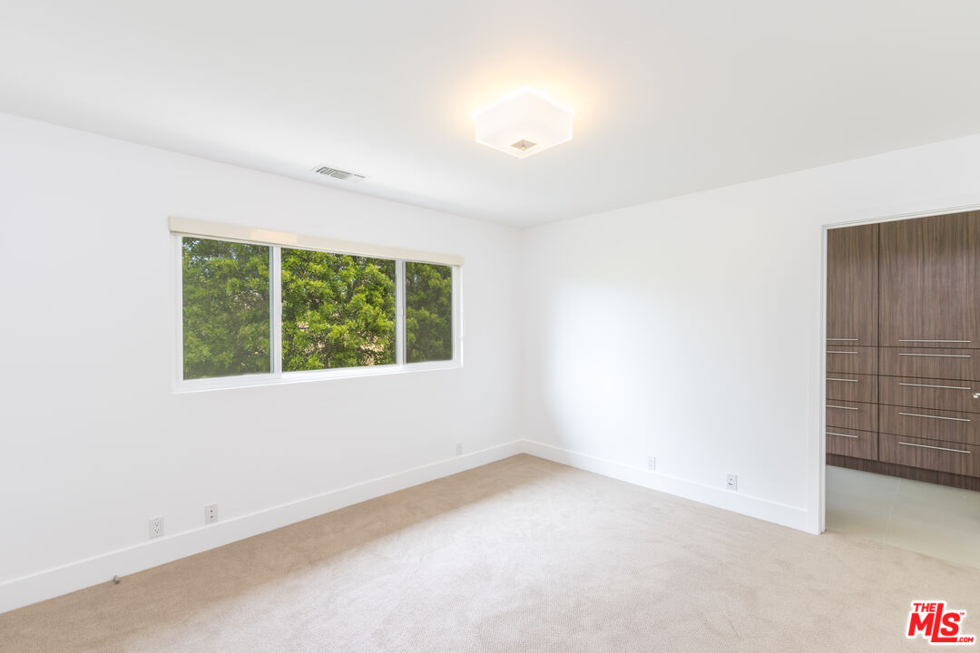 28929 Wight Road Malibu, CA 90265 - Photo 18 of 22