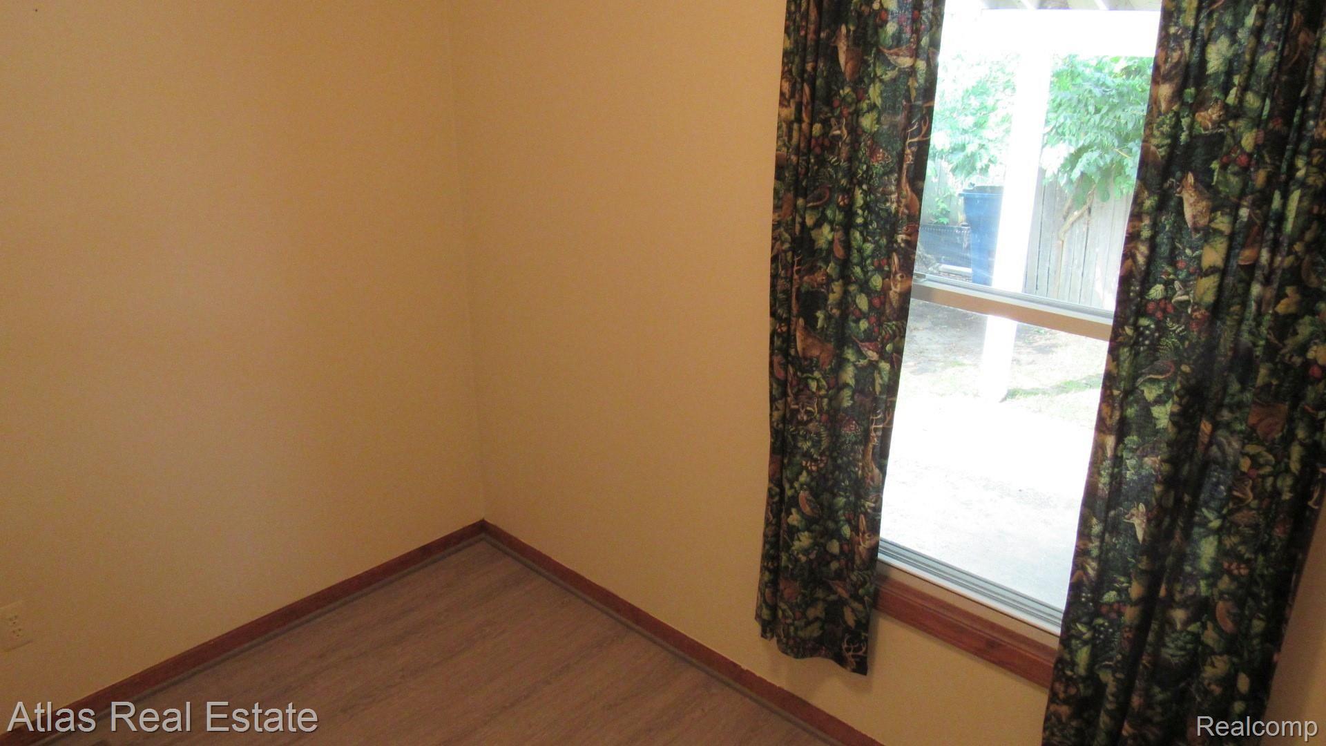 8158 South State Road Goodrich, MI 48438 - Photo 18 of 23 IMG_2662.JPG