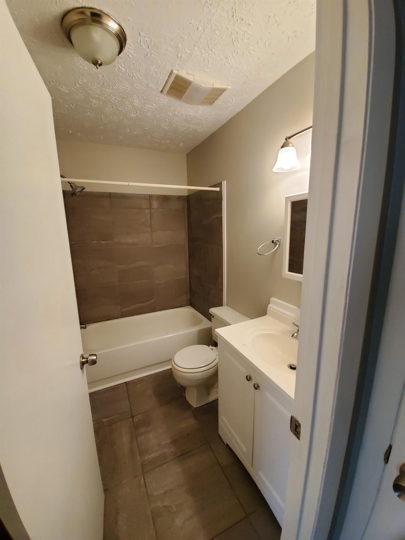 342 East Webster Street Madison, TN 37115 - Photo 8 of 10