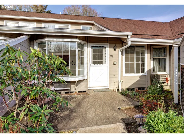 $175,000 | 13775 Southwest Scholls Ferry Road, Unit 212, Beaverton, OR 97008