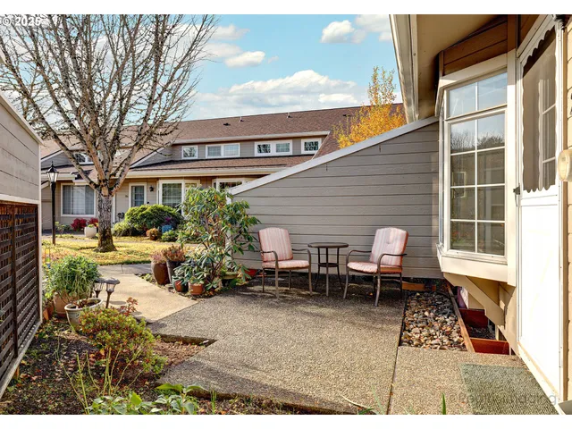 $160,000 | 13775 Southwest Scholls Ferry Road, Unit 212, Beaverton, OR 97008