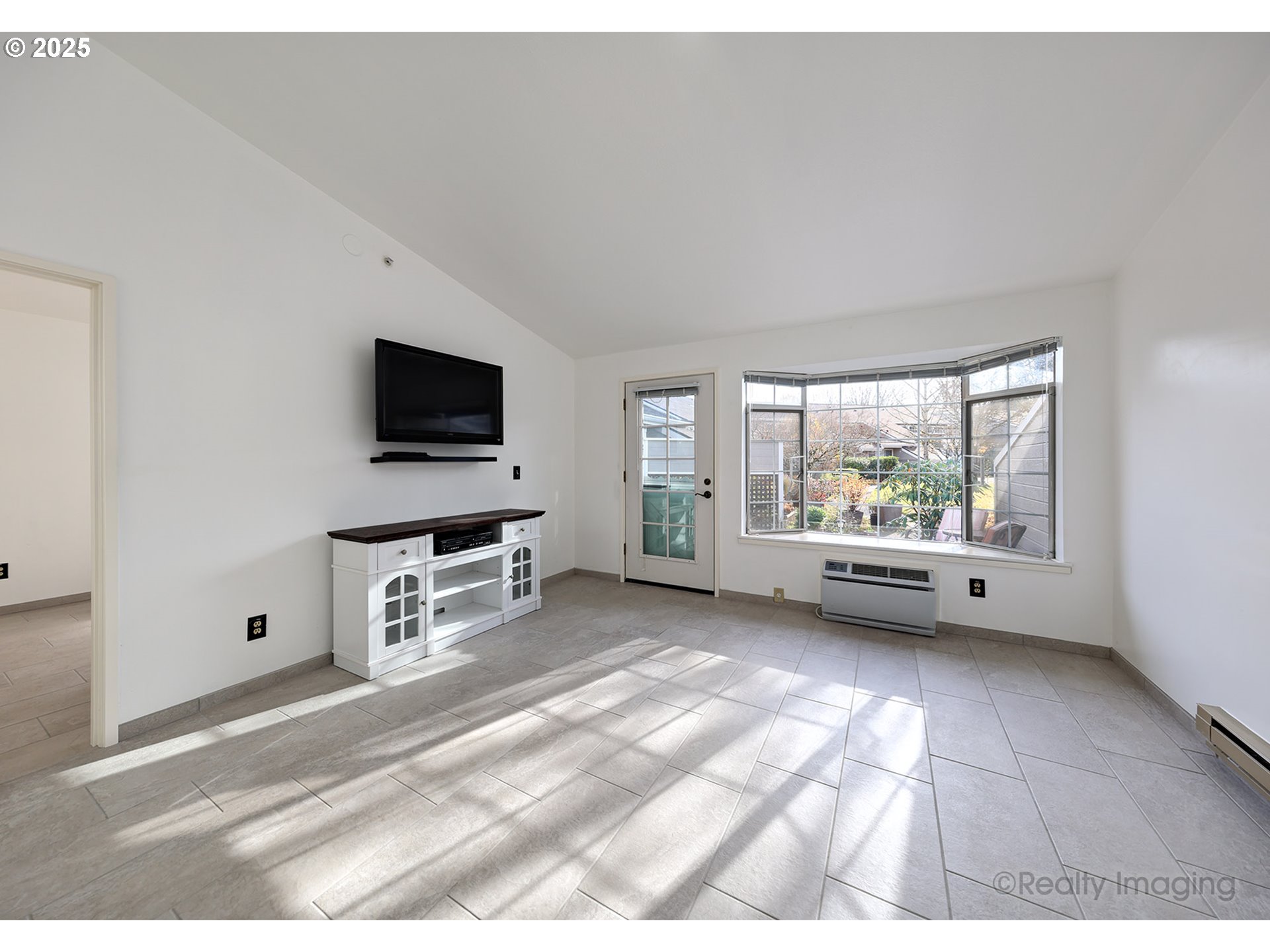13775 Southwest Scholls Ferry Road, Unit 212 Beaverton, OR 97008 - Photo 2 of 29 Great Room