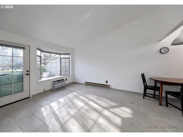 $160,000 | 13775 Southwest Scholls Ferry Road, Unit 212, Beaverton, OR 97008