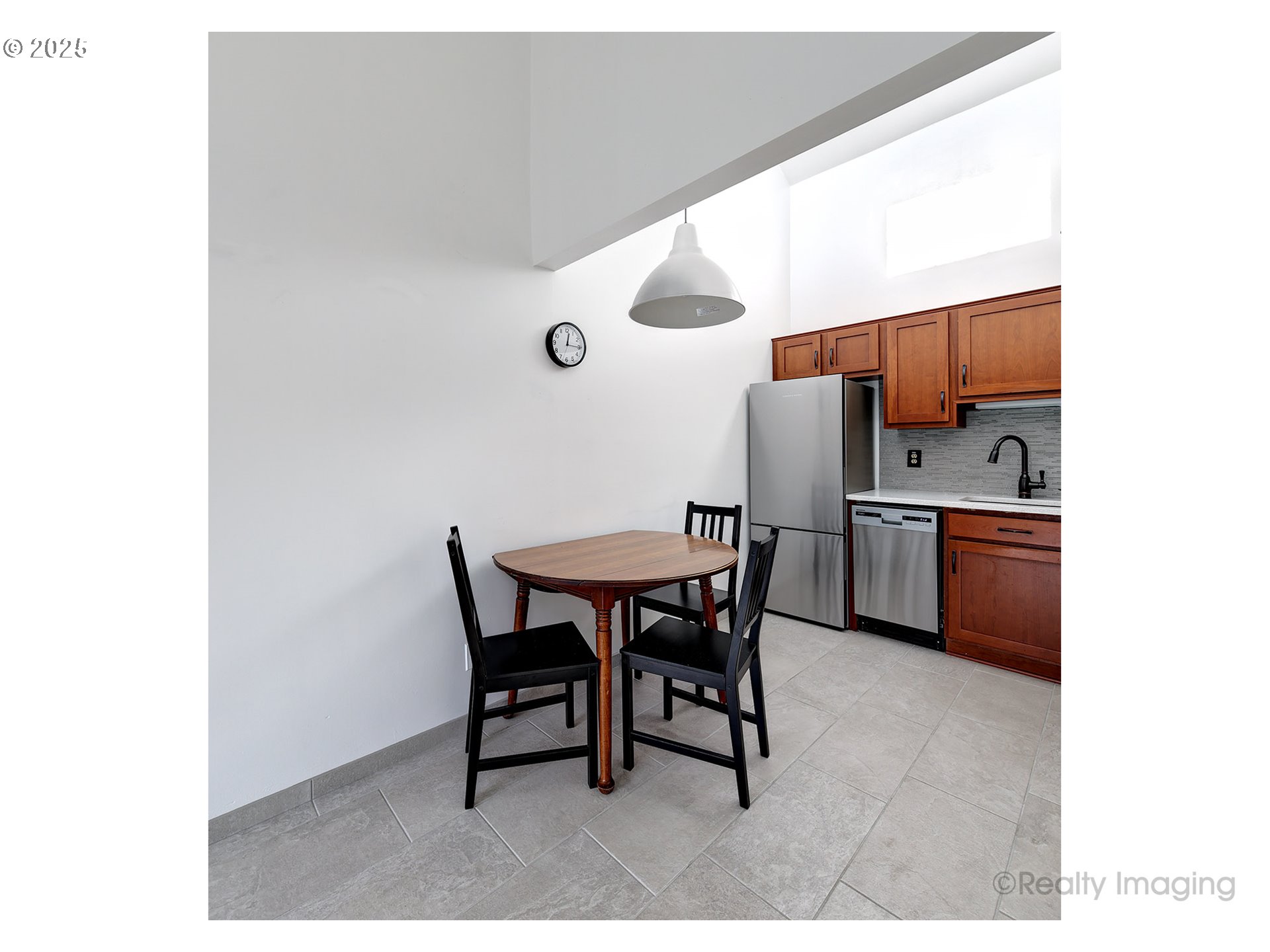 13775 Southwest Scholls Ferry Road, Unit 212 Beaverton, OR 97008 - Photo 5 of 29 Kitchen/Nook