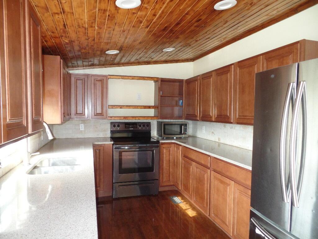 10390 Fairview Road Southeast Newark, OH 43056 - Photo 6 of 16 7