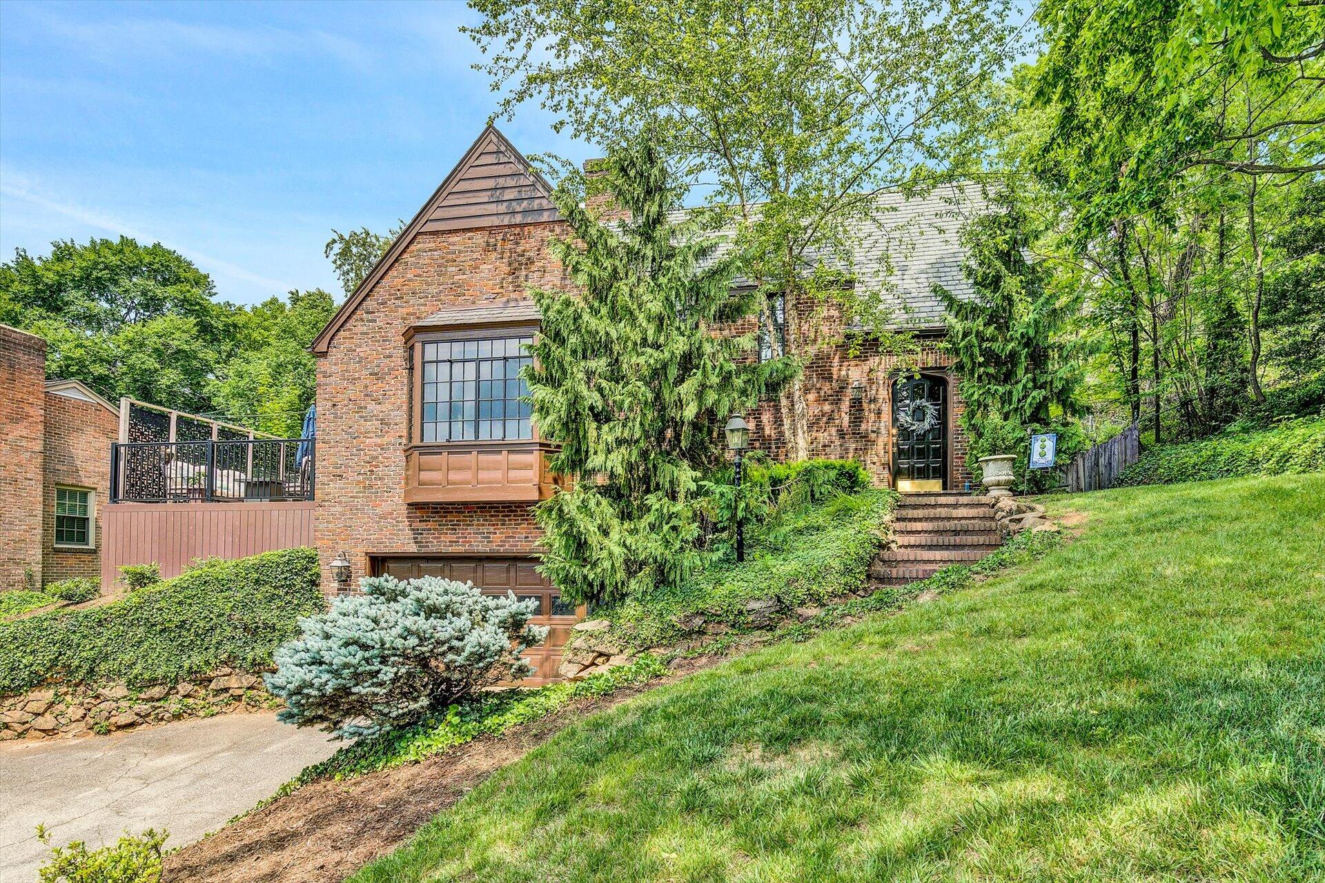 3259 White Oak Road Southwest Roanoke, VA 24014 - Photo 1 of 35 03-051820230002