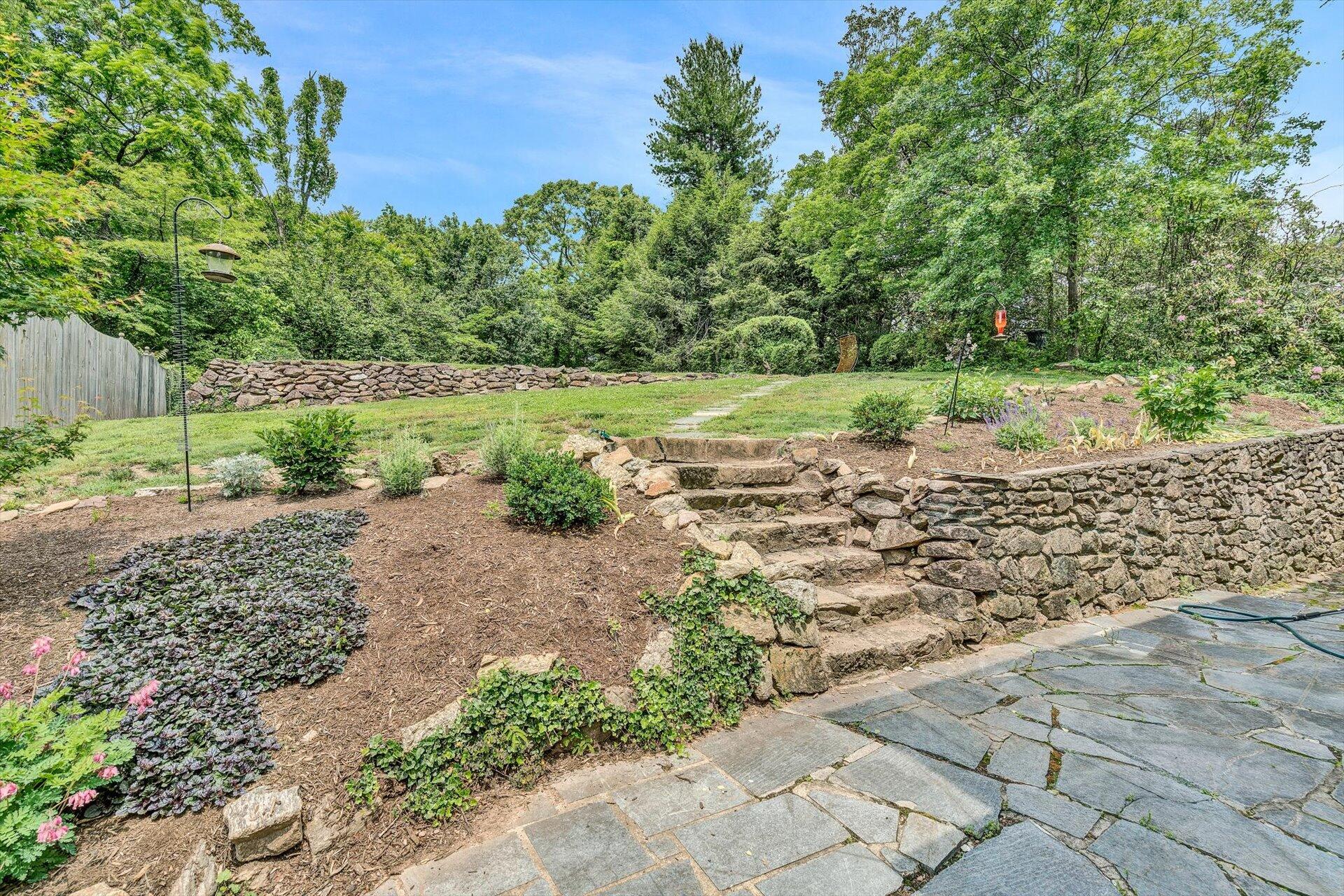 3259 White Oak Road Southwest Roanoke, VA 24014 - Photo 24 of 35 35-051820230034