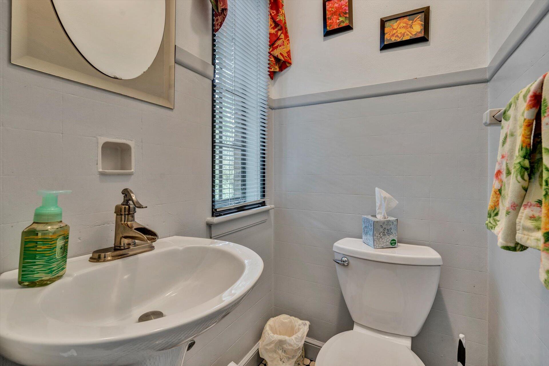 3259 White Oak Road Southwest Roanoke, VA 24014 - Photo 6 of 35 09-051820230008