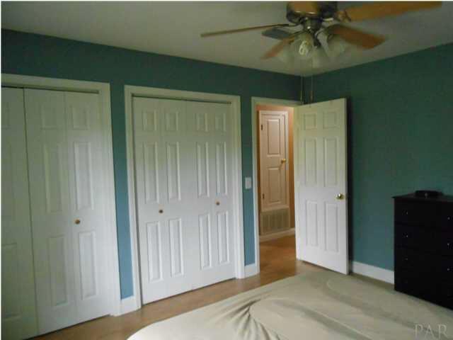 7220 Circle Road Walnut Hill, FL 32568 - Photo 9 of 16