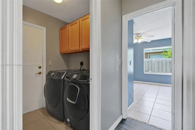 $630,000 | 1560 Southwest 193rd Terrace, Pembroke Pines, FL 33029