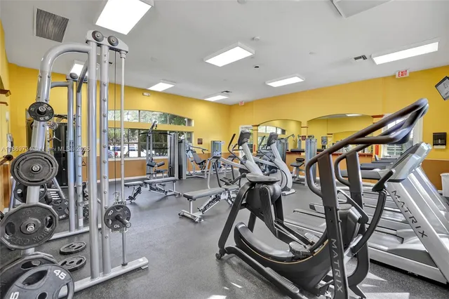 $630,000 | 1560 Southwest 193rd Terrace, Pembroke Pines, FL 33029