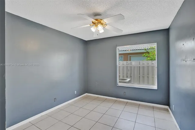$630,000 | 1560 Southwest 193rd Terrace, Pembroke Pines, FL 33029