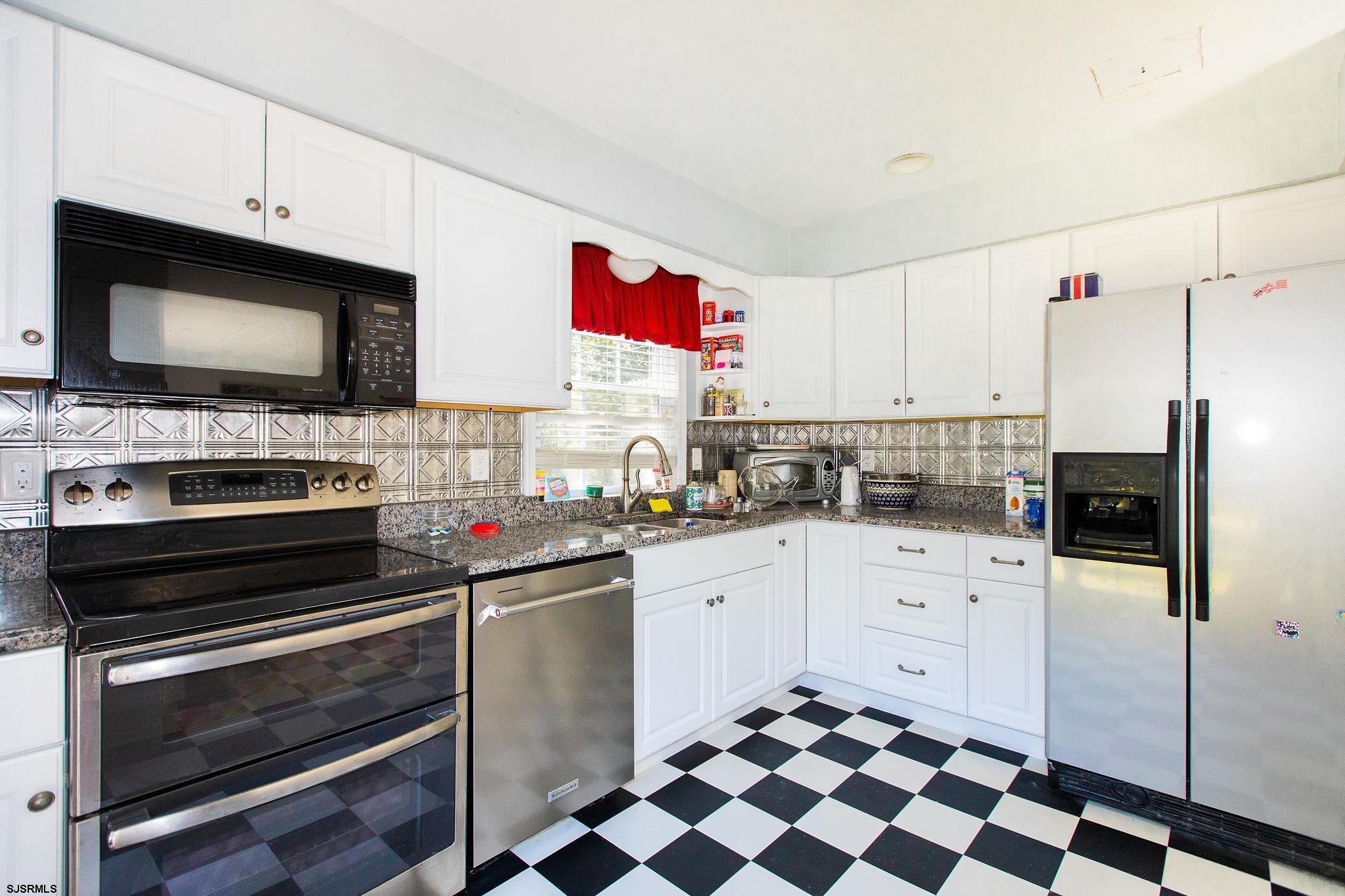 138 Academy Road Dennisville, NJ 08270 - Photo 11 of 32 Gallery Image 11