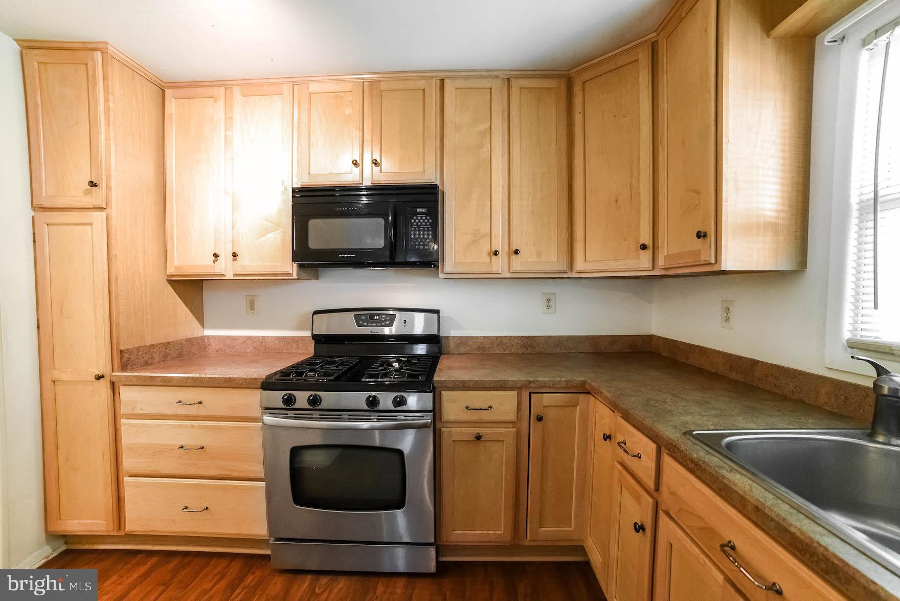 1207 Adams Road Waldorf, MD 20602 - Photo 12 of 33 Kitchen