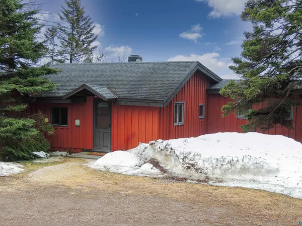 $849,900 | 1804 Hwy 61 E Grand Marais Mn 55604, Grand Marais, MN 55604