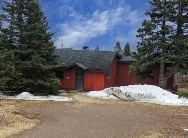 $849,900 | 1804 Hwy 61 E Grand Marais Mn 55604, Grand Marais, MN 55604