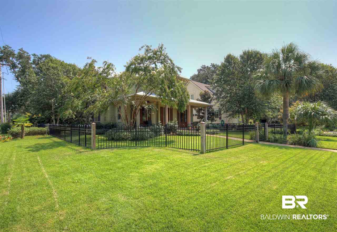 101 Fels Avenue Fairhope, AL 36532 - Photo 30 of 31 Front 04