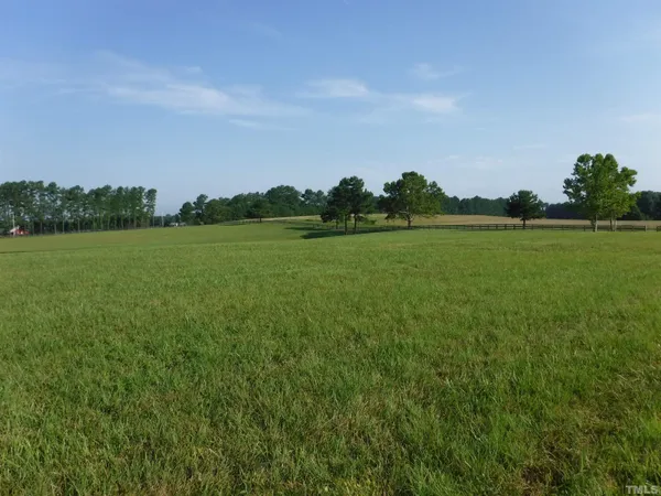 a view of an outdoor space and a yard