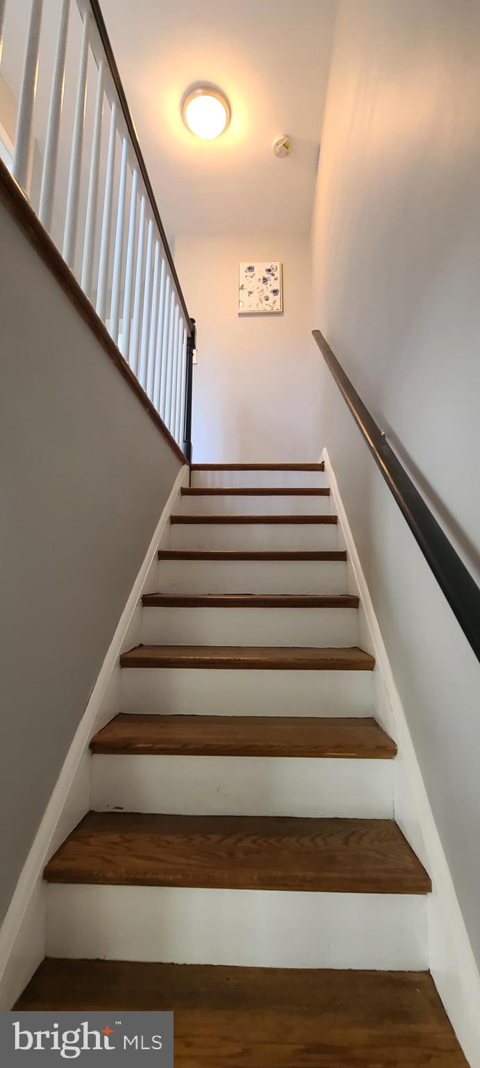 433 Overbrook Road Catonsville, MD 21228 - Photo 18 of 34