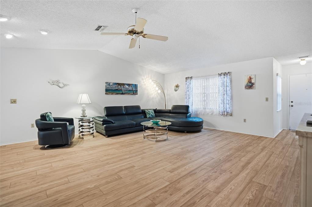 4521 Bayridge Court Spring Hill, FL 34606 - Photo 6 of 37