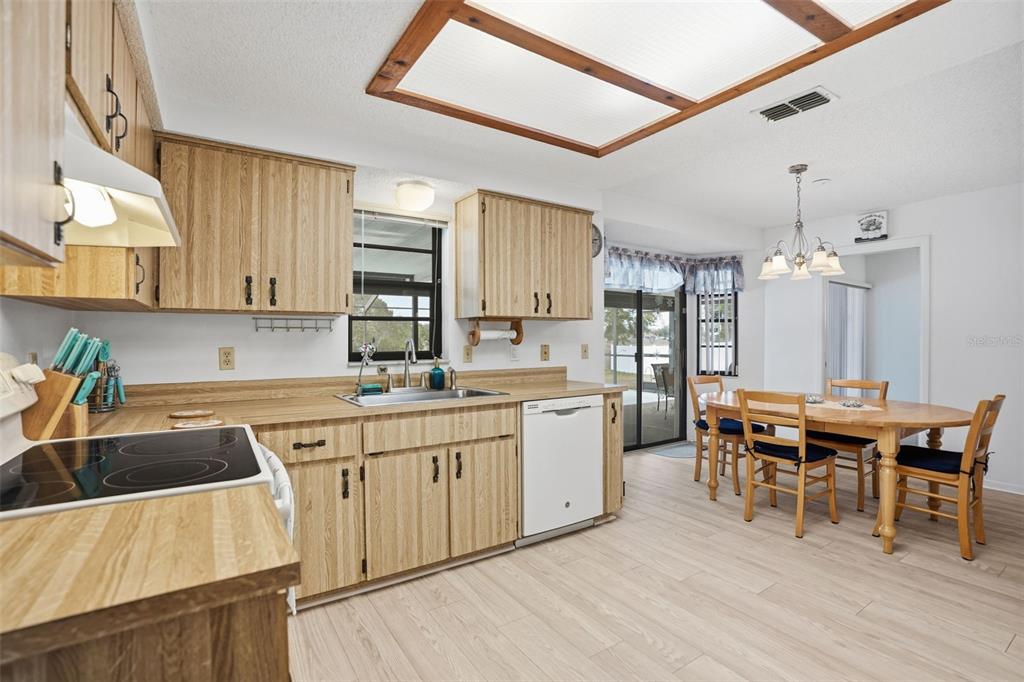 4521 Bayridge Court Spring Hill, FL 34606 - Photo 8 of 37