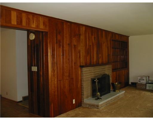 465 Collier Road Mercer, PA 16137 - Photo 13 of 18 Living Room.