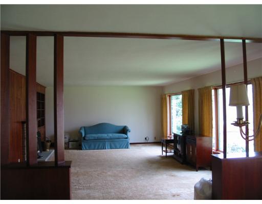 465 Collier Road Mercer, PA 16137 - Photo 6 of 18 Living Room.