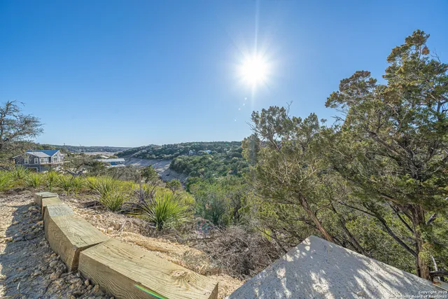 a view of an entryway with a building