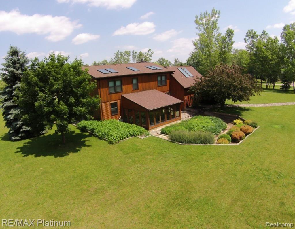 3595 Warner Road Howell, MI 48855 - Photo 35 of 42 3595 Warner Road Back