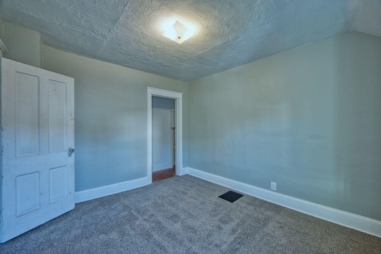 101 Minnesota Avenue East Gilbert, MN 55741 - Photo 20 of 40