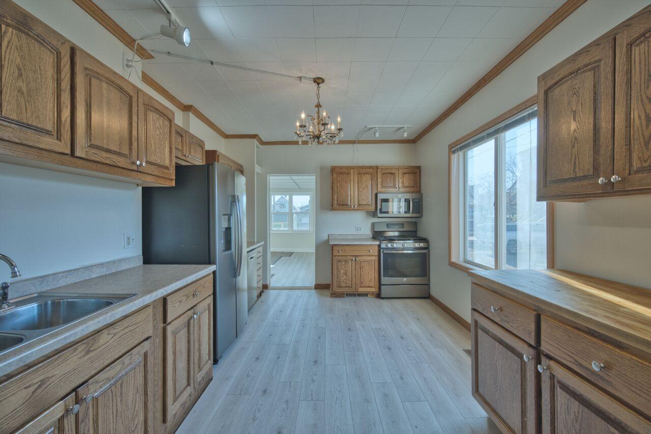 101 Minnesota Avenue East Gilbert, MN 55741 - Photo 25 of 40