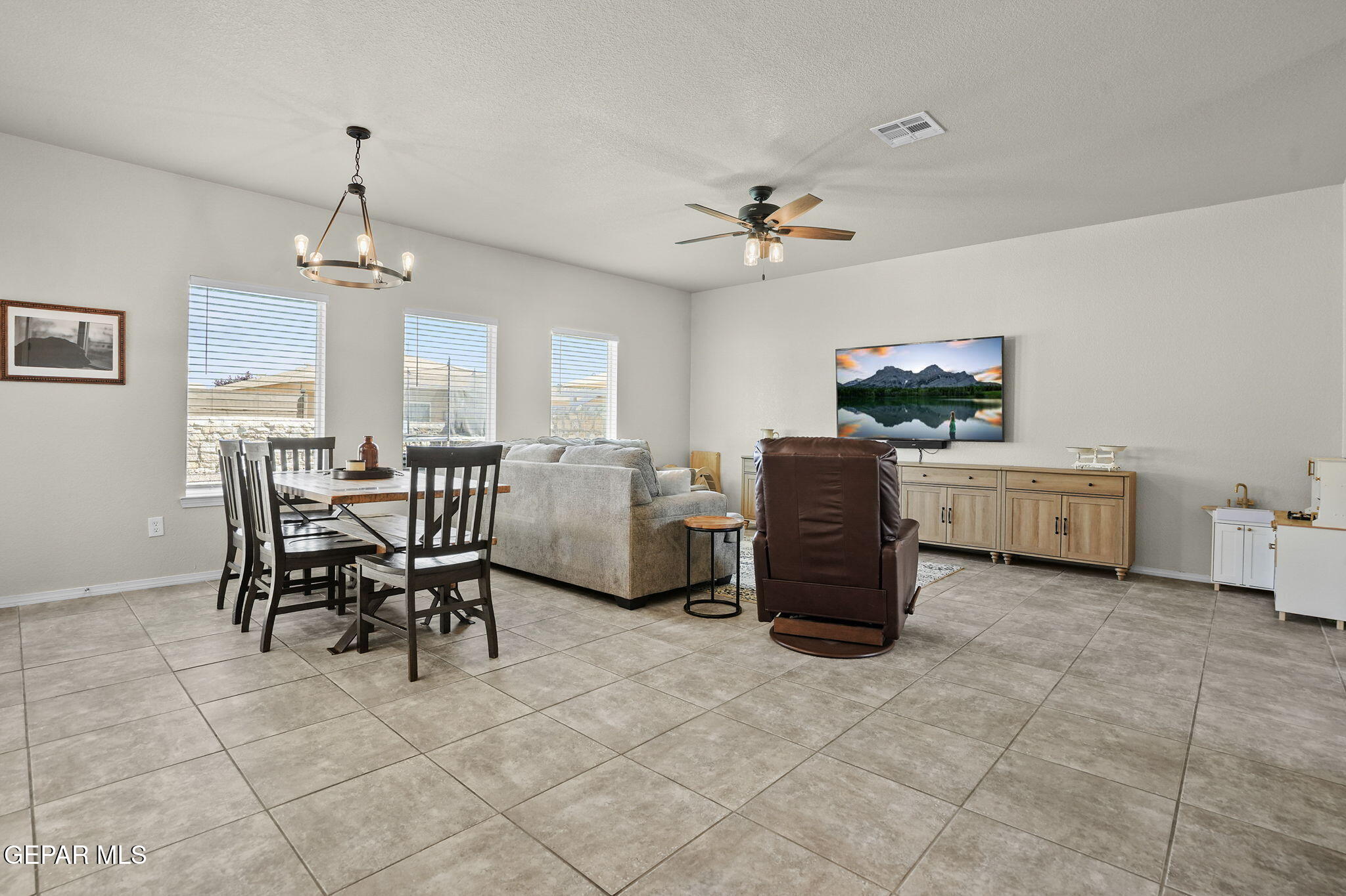 5813 Redstone Rim Drive El Paso, TX 79934 - Photo 11 of 42 18-web-or-mls-JOL08232