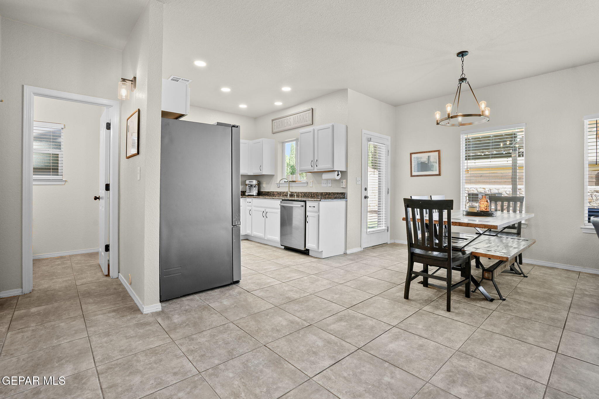 5813 Redstone Rim Drive El Paso, TX 79934 - Photo 10 of 42 17-web-or-mls-JOL08227