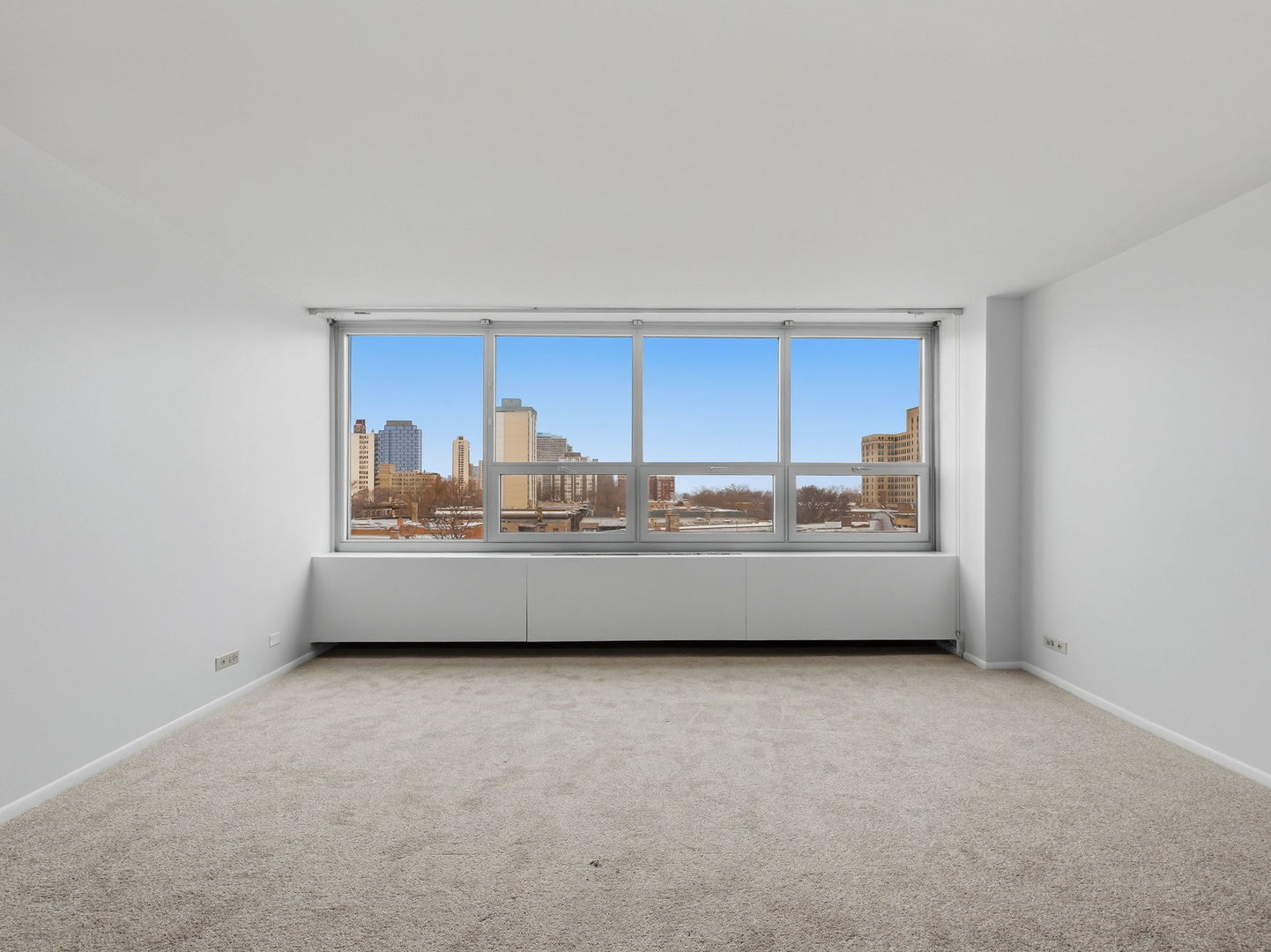 1700 East 56th Street, Unit 703 Chicago, IL 60637 - Photo 2 of 11