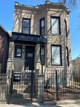 $2,000 | 5531 South May Street, Unit 1, Chicago, IL 60621