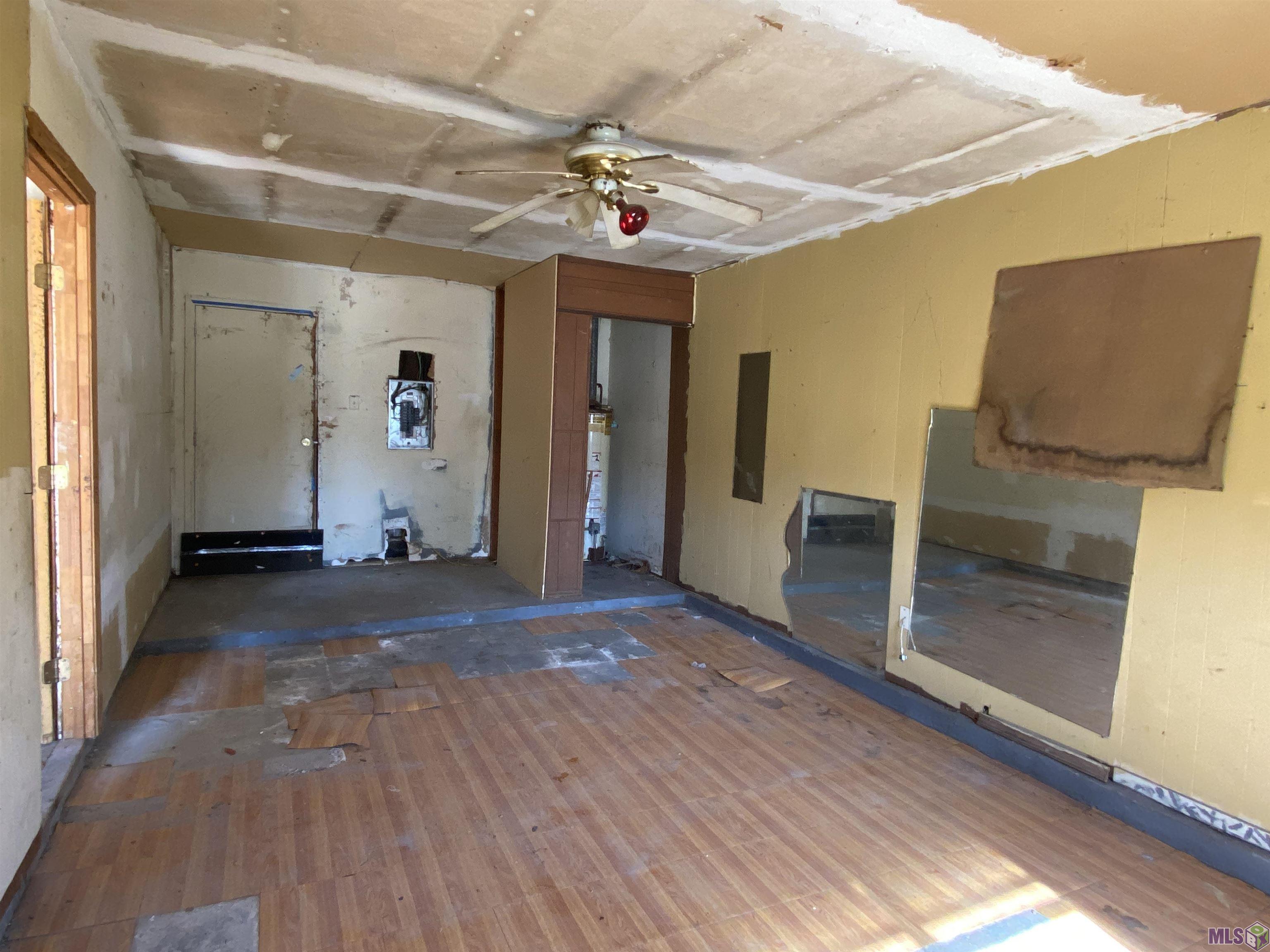 2435 Lark Street Baton Rouge, LA 70807 - Photo 5 of 12 Gallery Image 5