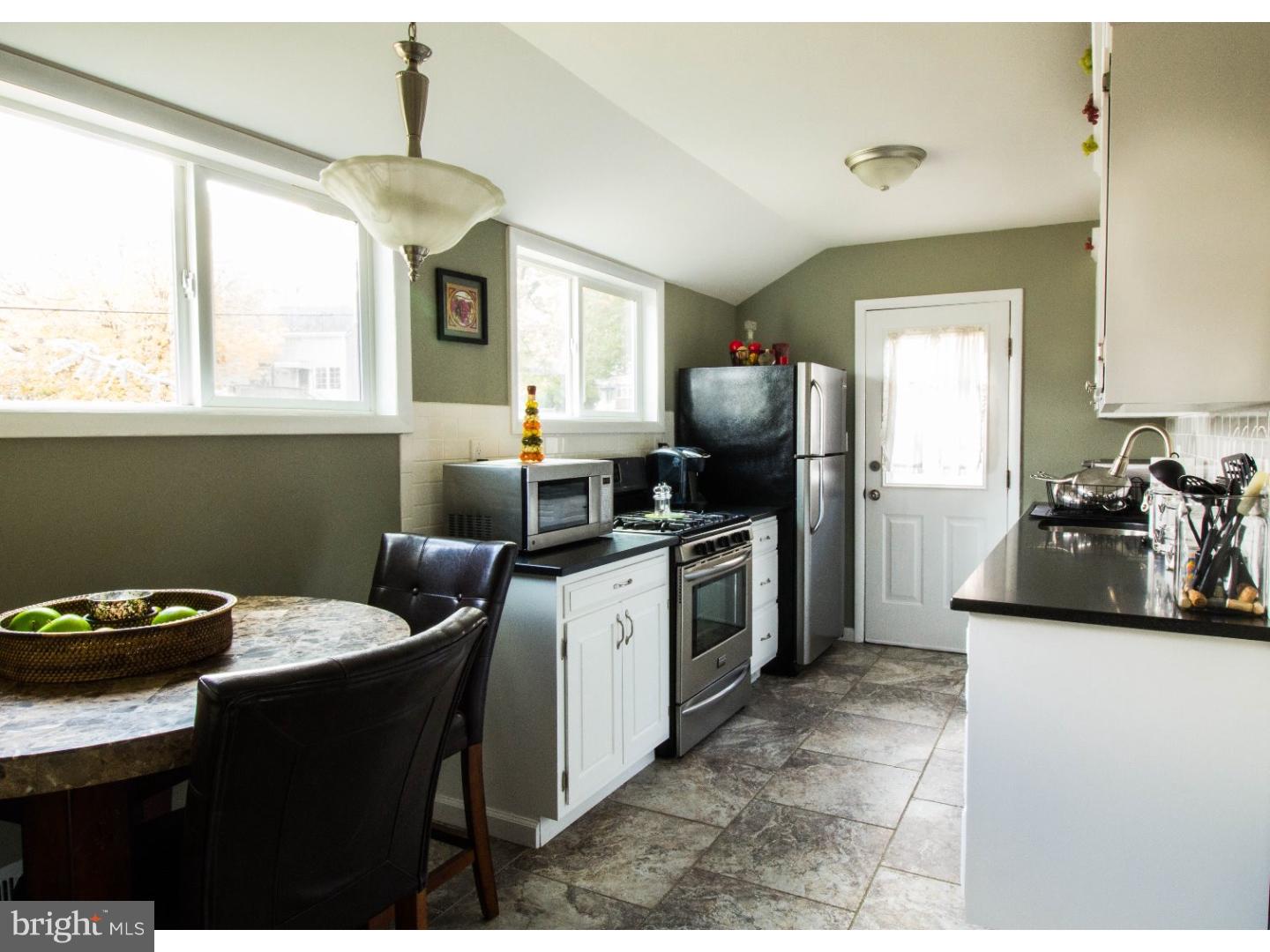 8 Beaumont Road Hamilton, NJ 08620 - Photo 6 of 15