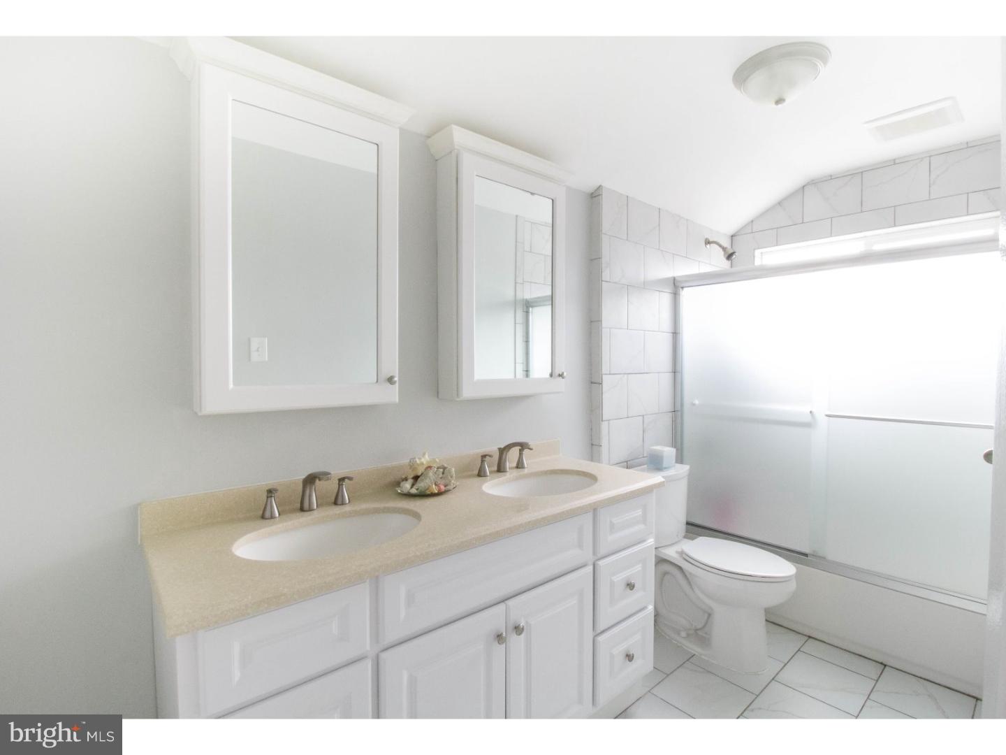 8 Beaumont Road Hamilton, NJ 08620 - Photo 9 of 15