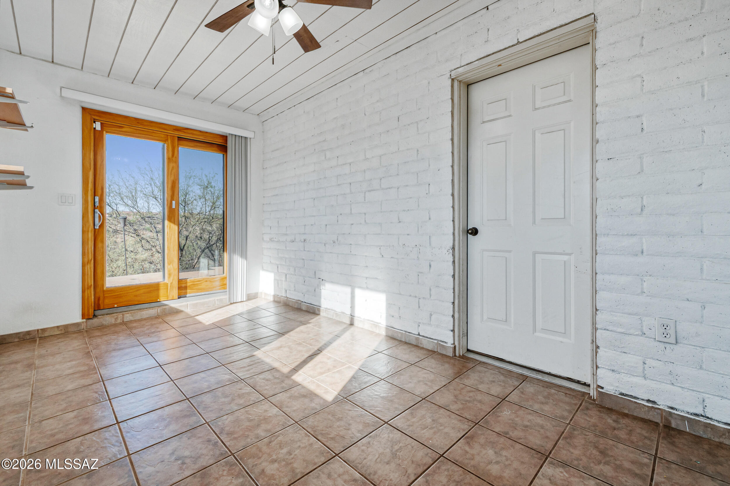 1626 Canta Court Rio Rico, AZ 85648 - Photo 35 of 43 Arizona Room