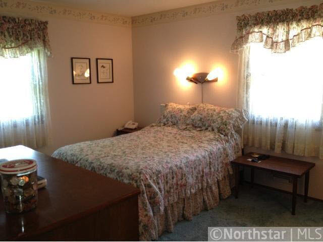 9721 Upton Road Bloomington, MN 55431 - Photo 9 of 18