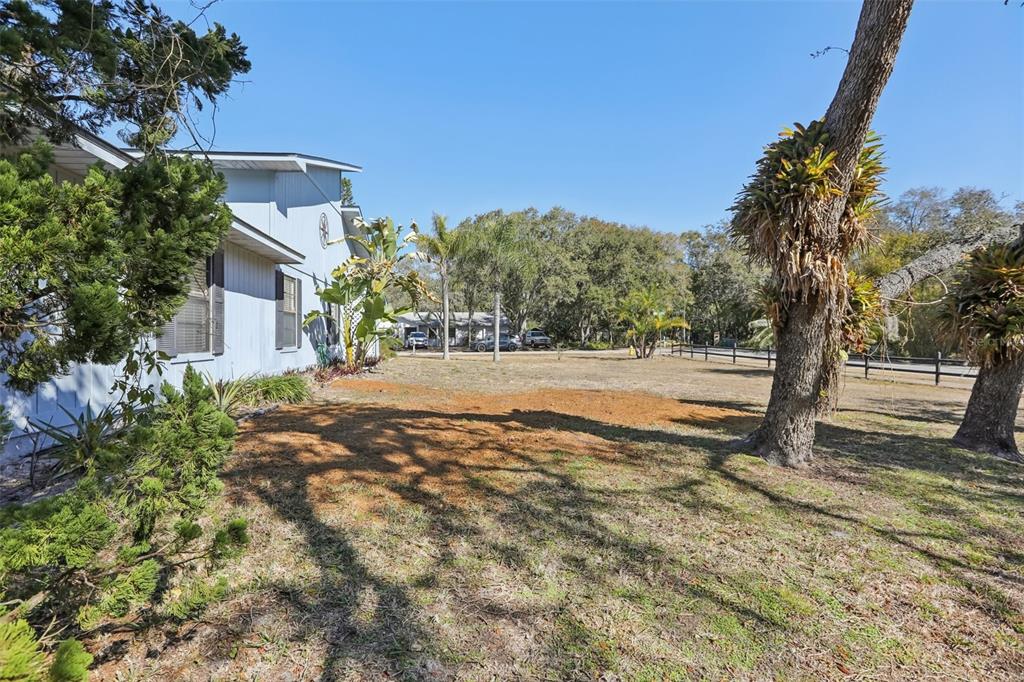 1797 Rambling Ridge Court Palm Harbor, FL 34683 - Photo 30 of 33