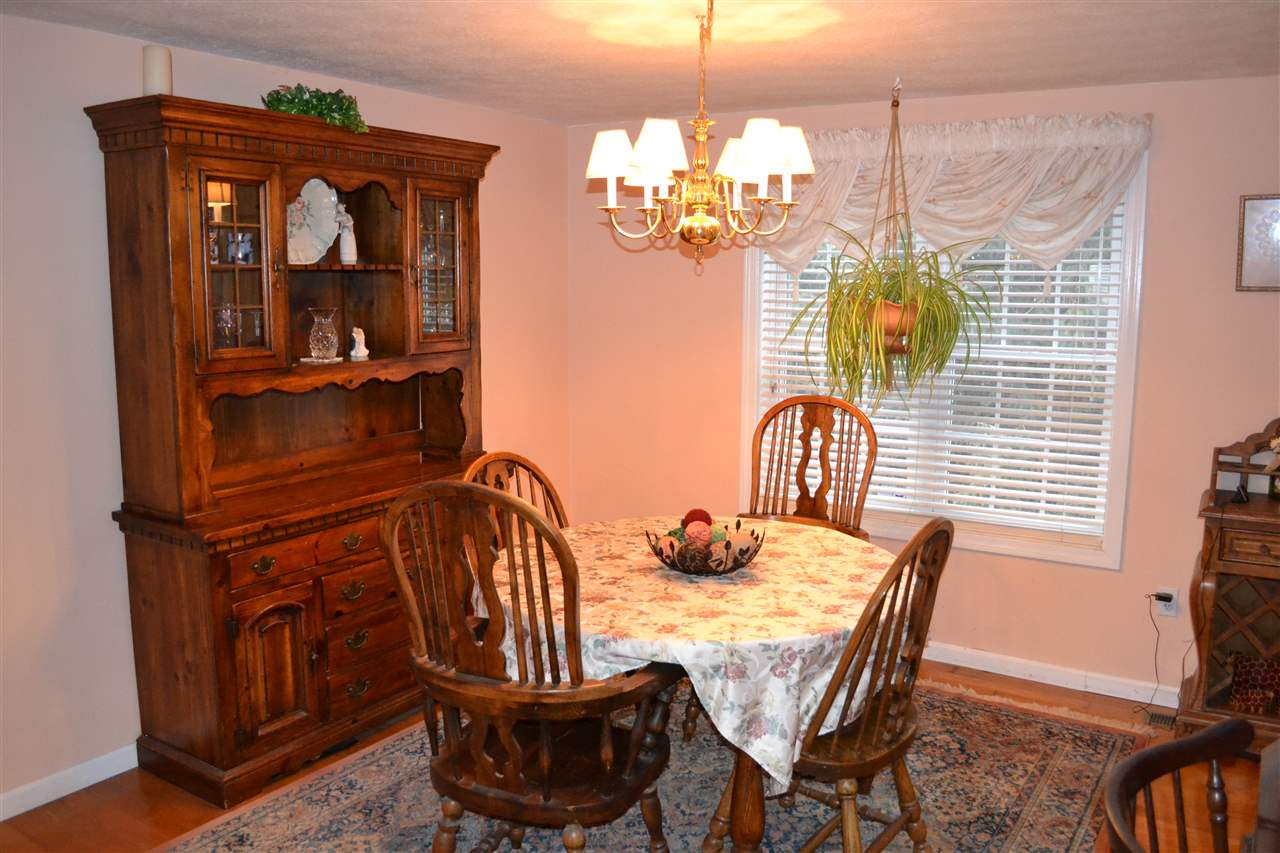 11 Thresher Road Nashua, NH 03063 - Photo 14 of 25 Gallery Image 14